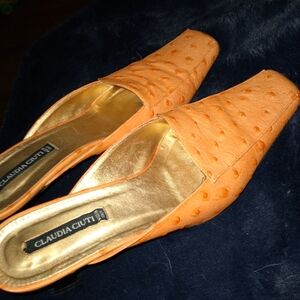 Claudia Ciuti Tan Heels MSRP $250 OFFERS WELCOME! SIZE 8